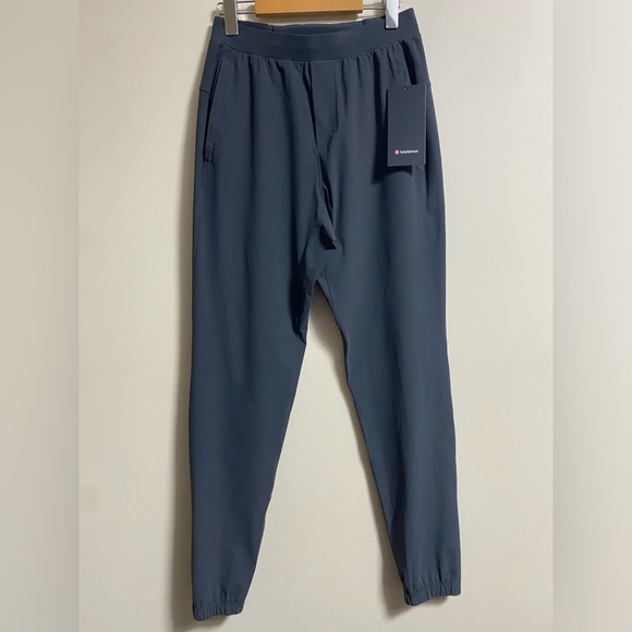 Lululemon Men’s Grey Surge Jogger Small - Picture 3 of 5